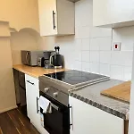 Comfy & Well-Located 2Br Apartment - Walthamstow