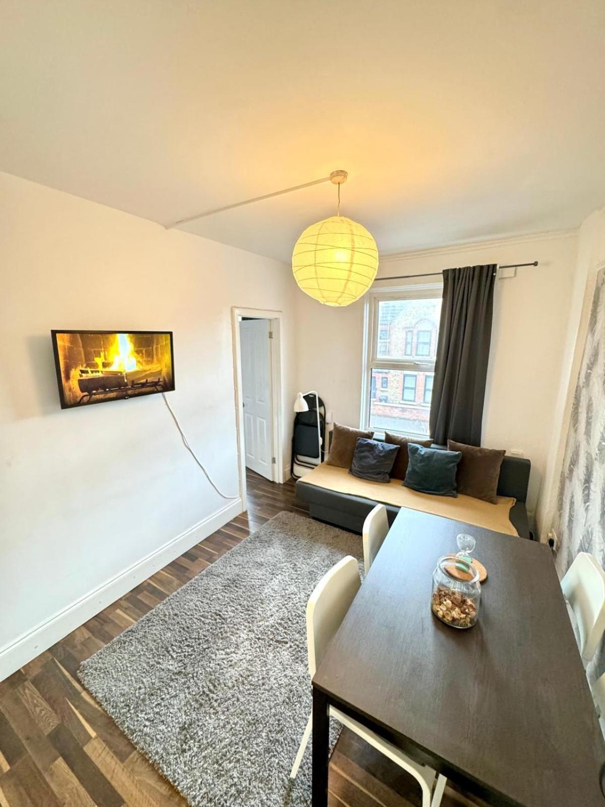Comfy & Well-located 2br - Walthamstow Appartamento