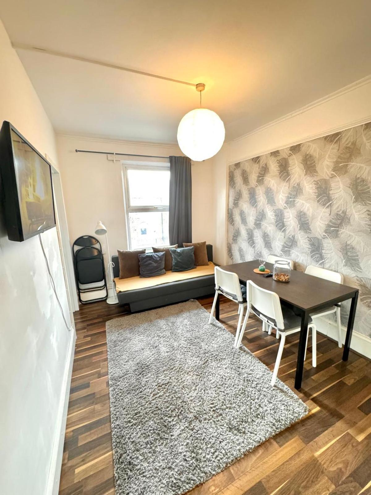 Comfy & Well-located 2br - Walthamstow Londra