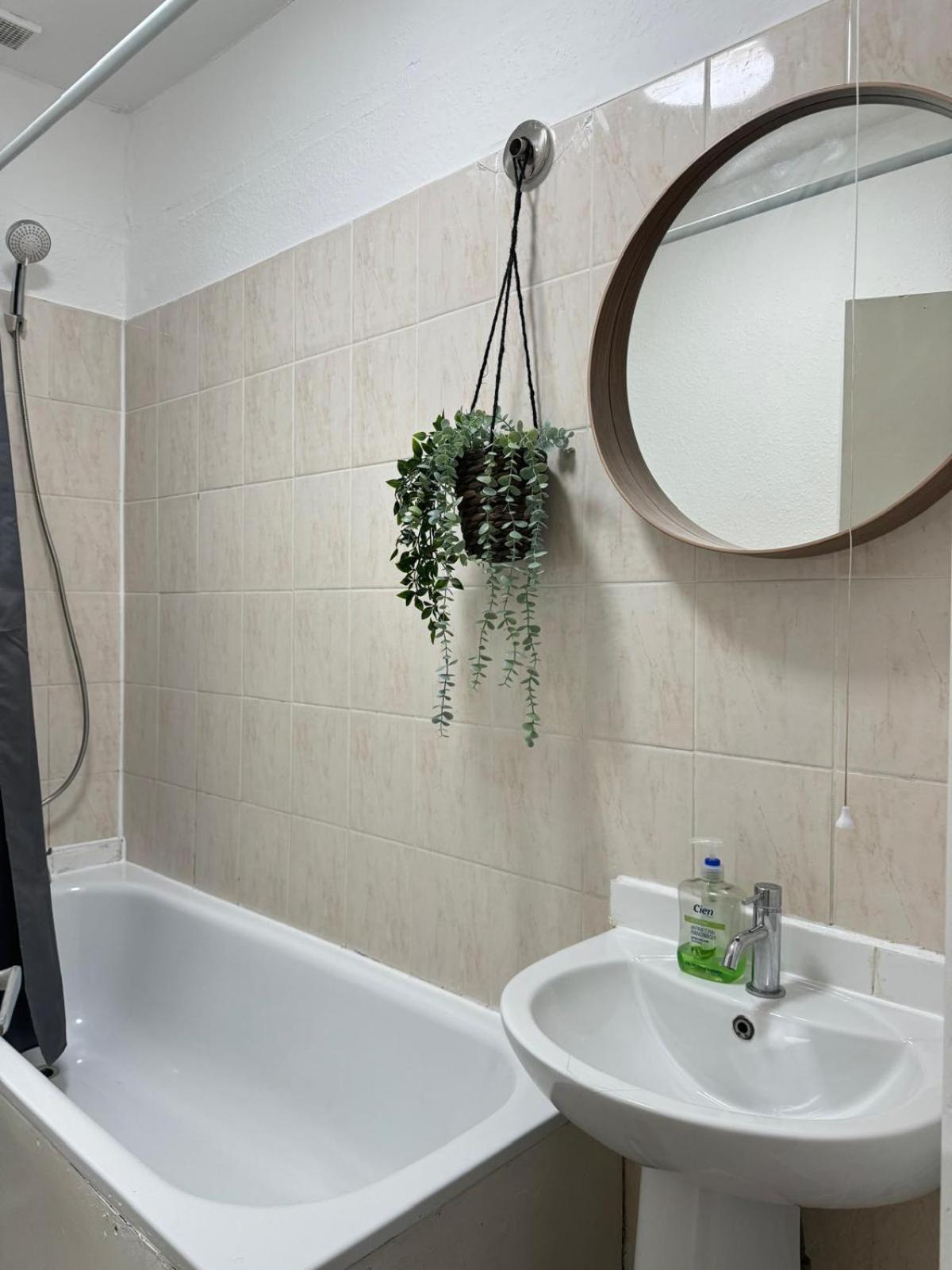 Appartamento Comfy & Well-located 2br - Walthamstow