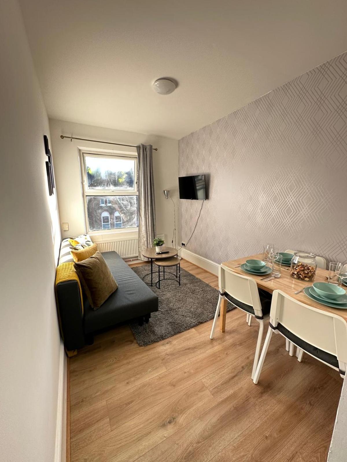 Comfy & Well-located 2br - Walthamstow