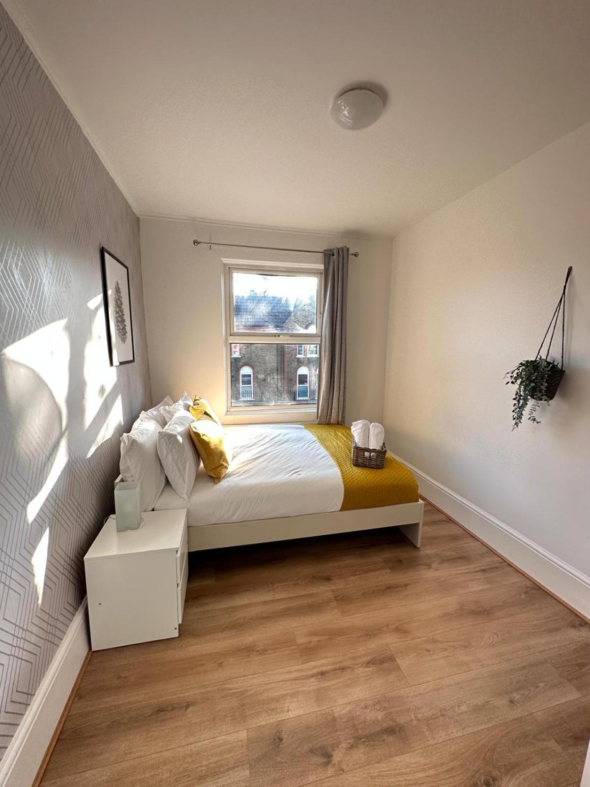 Comfy & Well-located 2br - Walthamstow * Londra
